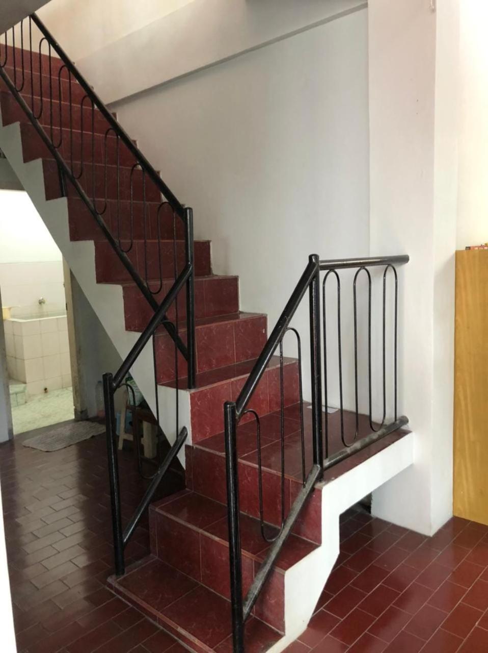 Oyo 90482 Rumah Oma Syariah Kupang  Exteriör bild